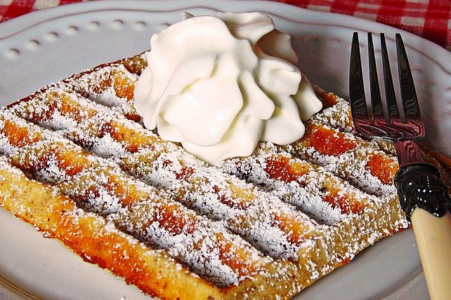 Apfel-Nuss-Waffeln von remasch| Chefkoch