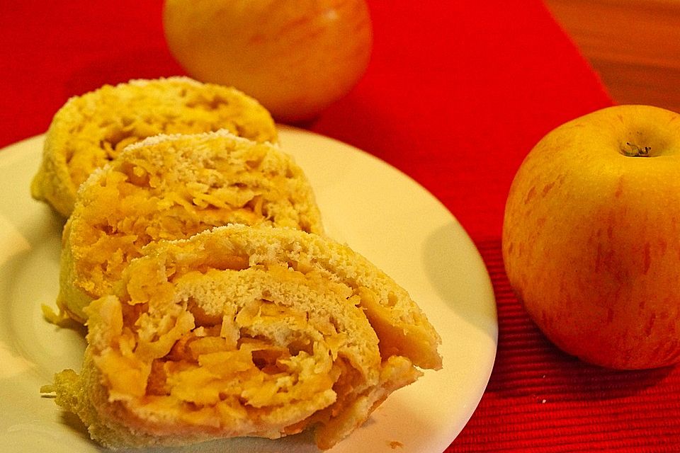 Apfel-Roulade