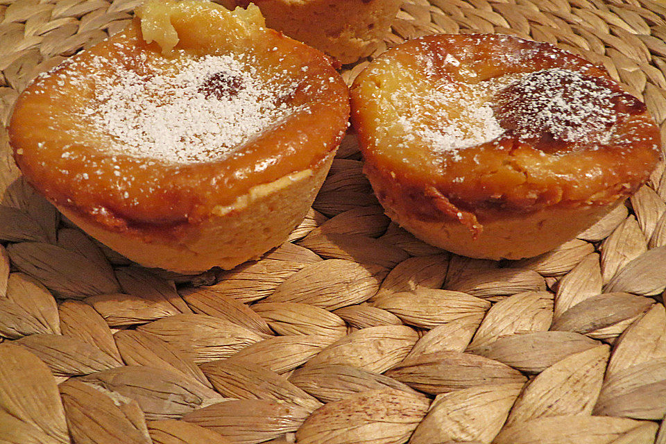 Milchmädchen-Muffins mit Puddingfüllung