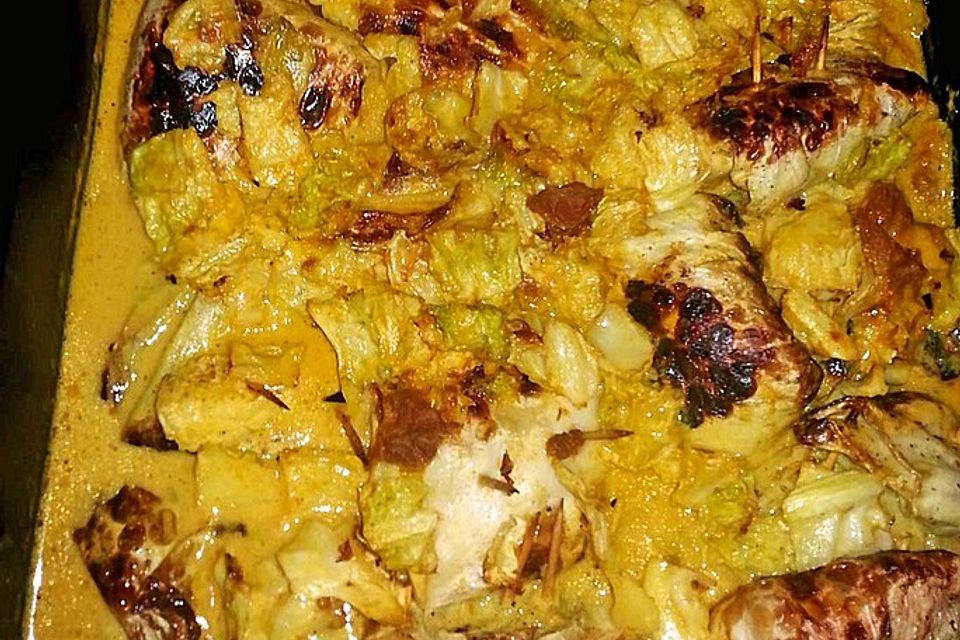 Vegetarische Kohlrouladen mit Frischkäse und Curry