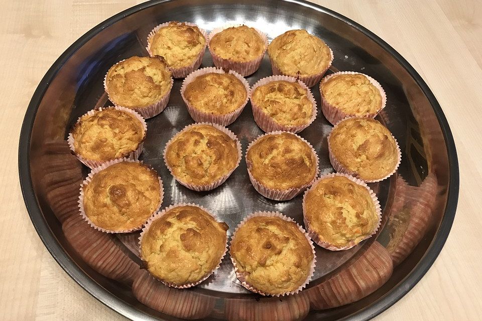 Apfel-Möhren-Kokos Muffins