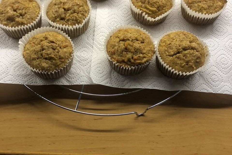 Apfel-Möhren-Kokos Muffins