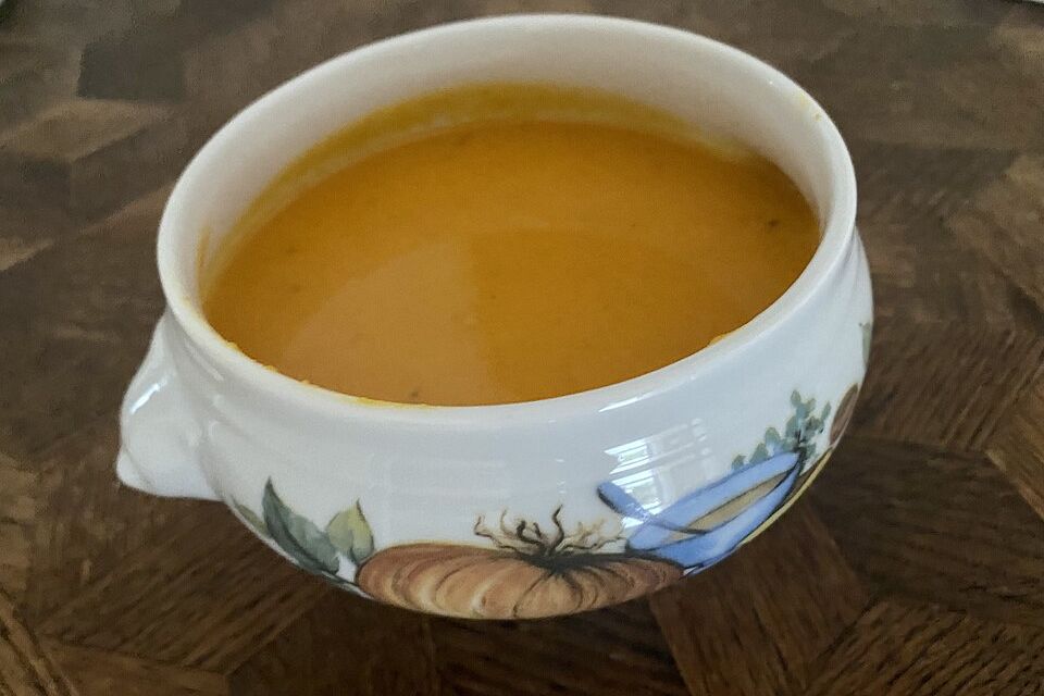 Kürbissuppe mit Ingwer und Kokosmilch