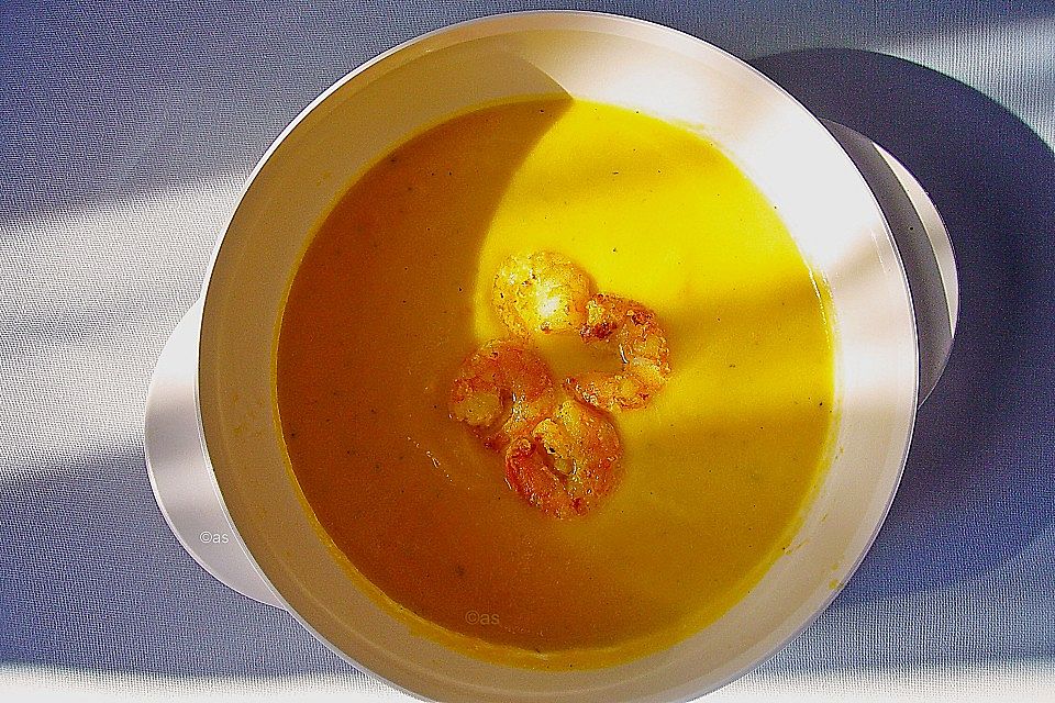 Kürbissuppe mit Ingwer und Kokosmilch