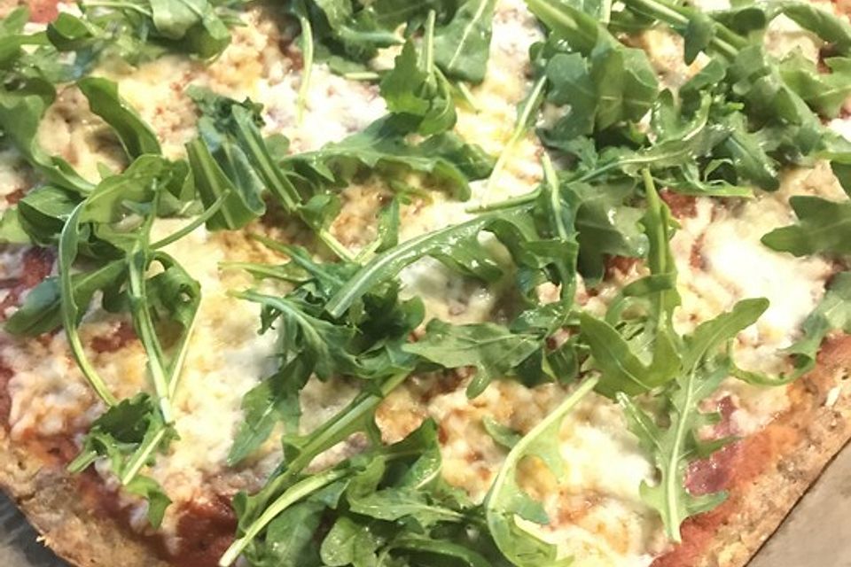 Zucchini-Thunfisch Pizza ohne Mehl