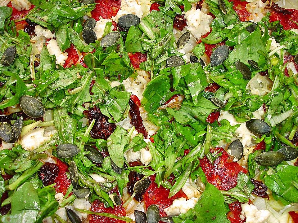 Flammkuchen mit Feigen-Frischkäse, Chorizo und Rucola von dodith| Chefkoch