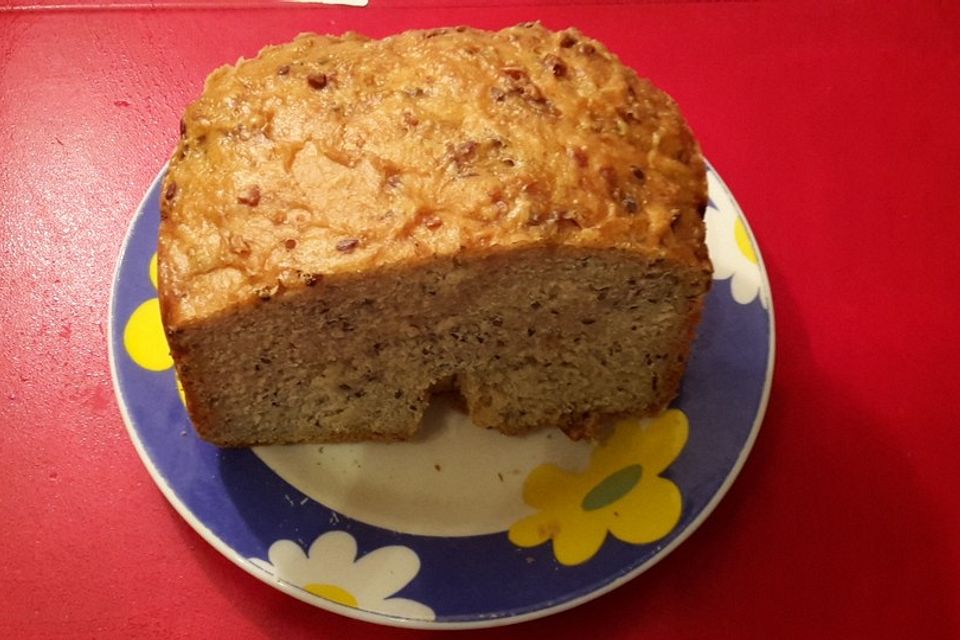 Brot mit Molke und Mandeln