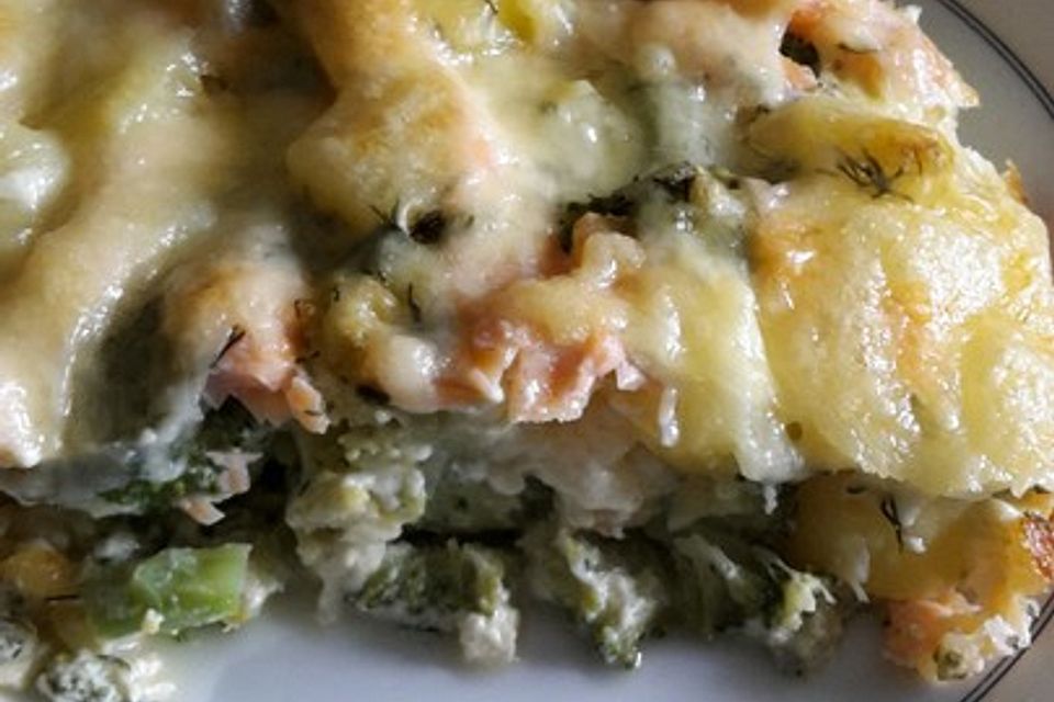 Brokkoli-Räucherlachs-Gratin