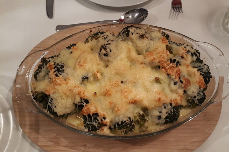 Brokkoli-Räucherlachs-Gratin