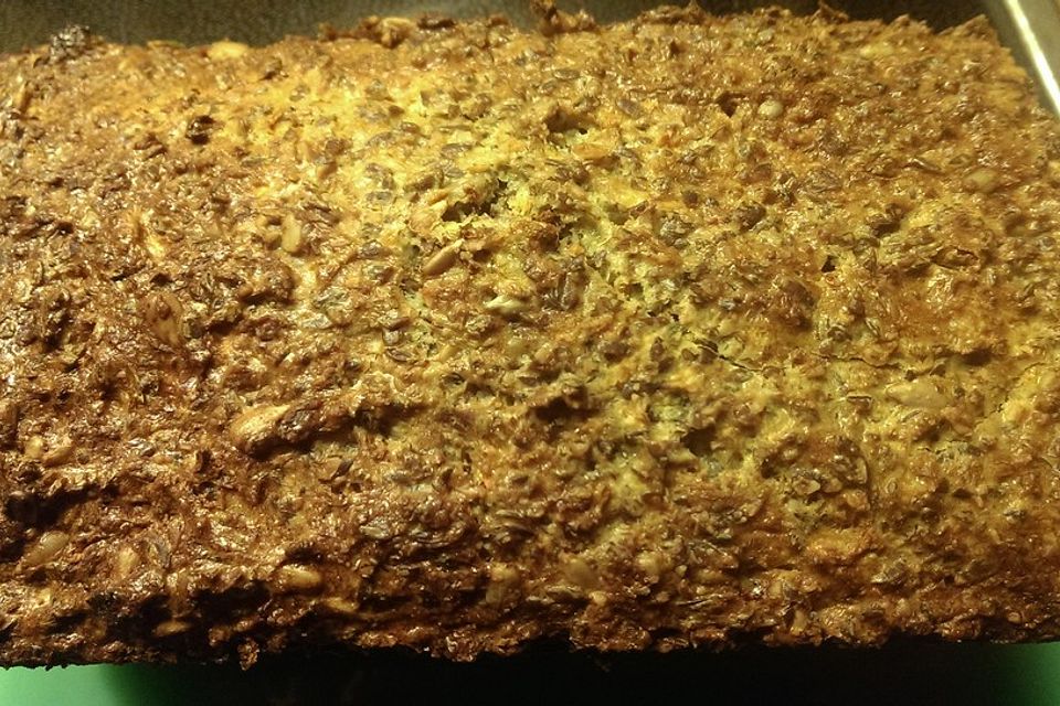 Zucchini-Mandel-Brot