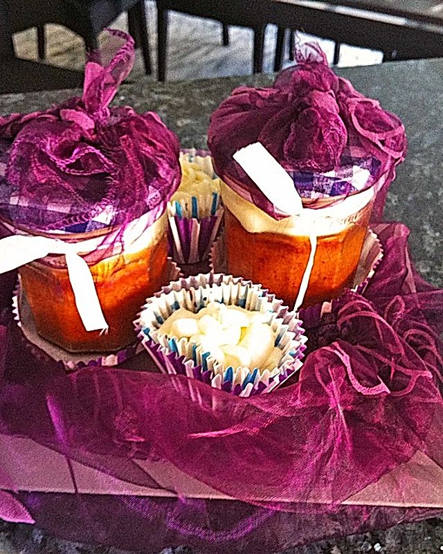 Holunderblüten-Cupcakes mit Buttercreme