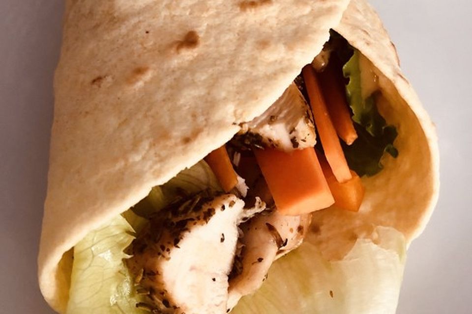 Hähnchen-Wrap mit Honig-Senfsauce