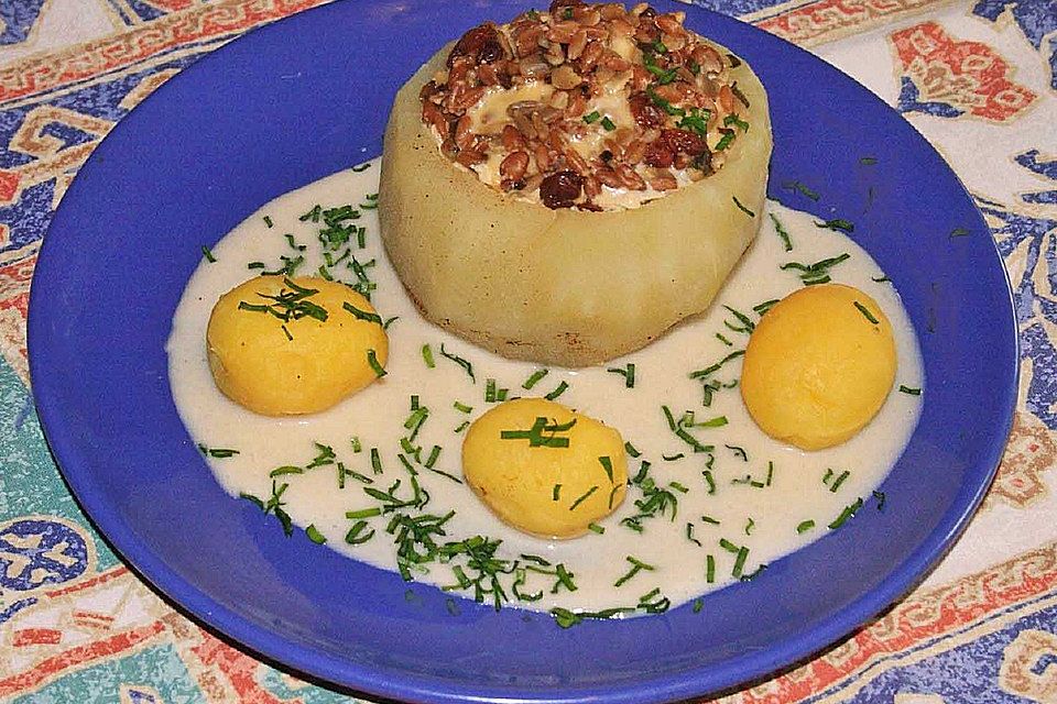 Gefüllter Kohlrabi mit Grünkern und Bergkäse