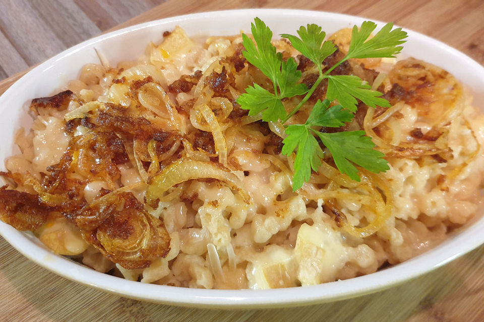 Käsespätzle mit Berg-, Bauernkäse, Romadur und Limburger