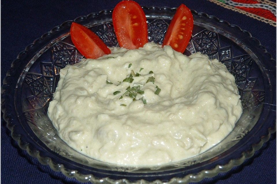 Avocado-Frischkäse-Dip mit Knoblauch