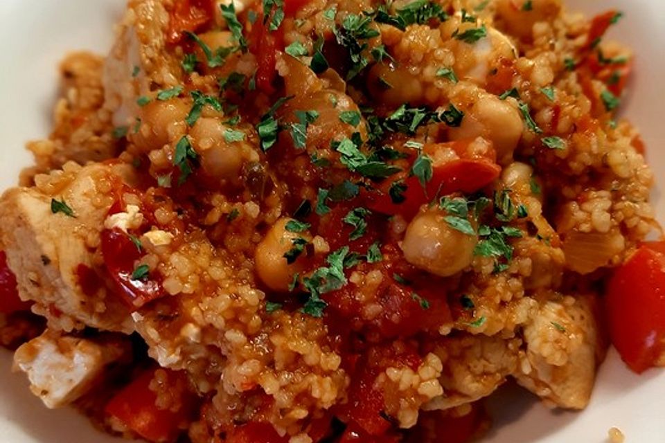 Sattmacher-Couscous-Salat mit Gemüse und Hähnchen