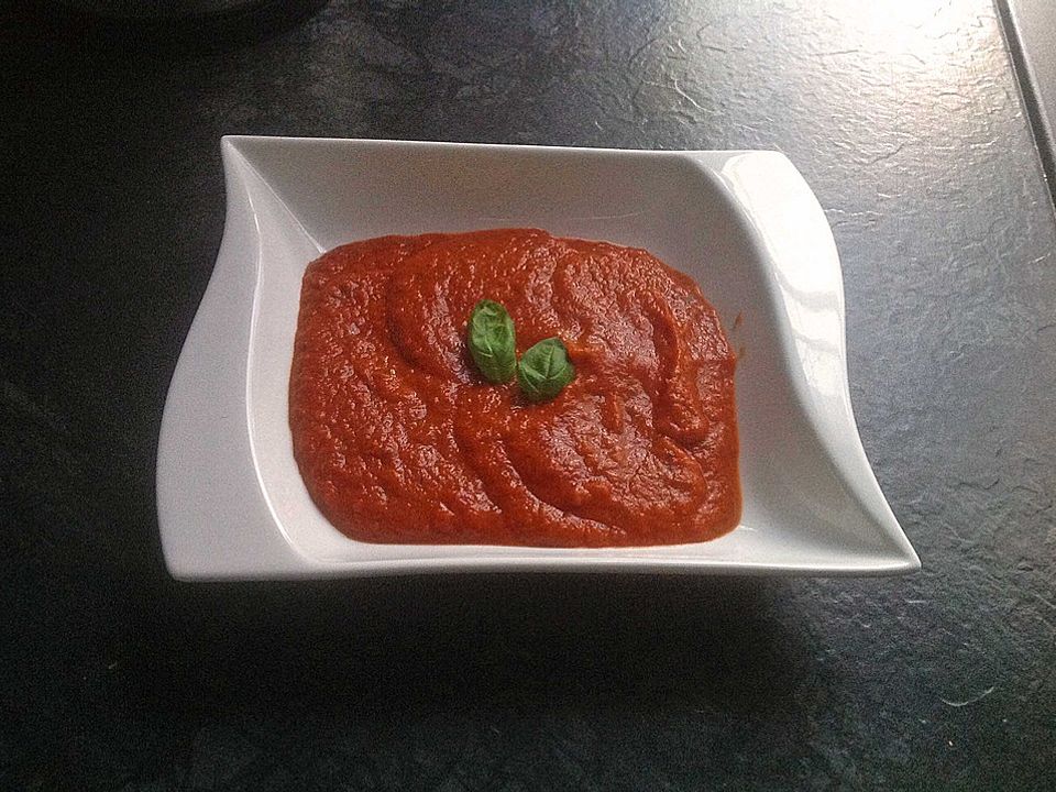 Tomatensuppe aus getrockneten Tomaten mit Crème légère von Caitlinn ...