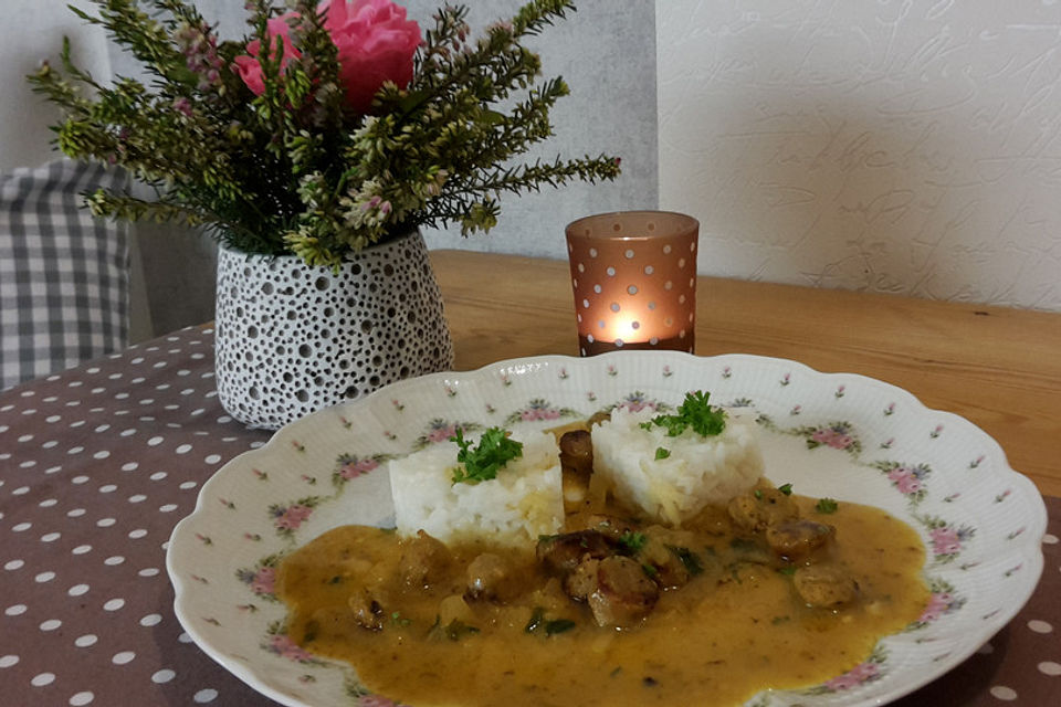 Nürnberger Curry-Kokos-Soße mit Basmatireis