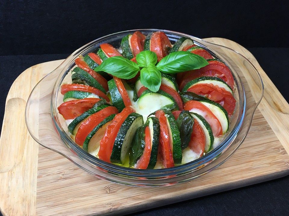 Zucchini-Tomaten-Mozzarella-Gratin von Devilsche | Chefkoch