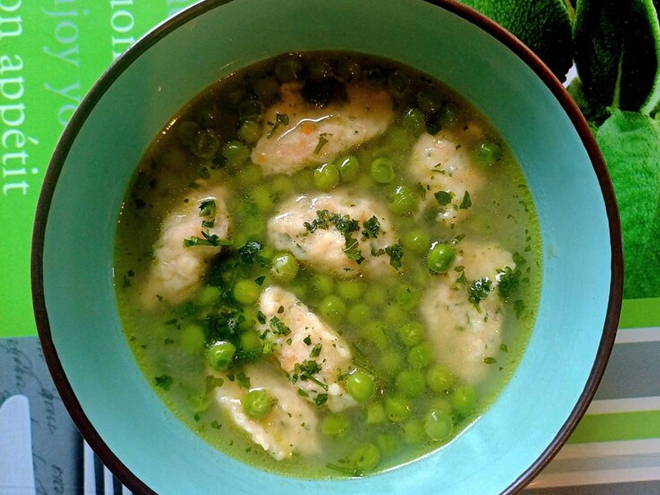 Klare Erbsensuppe mit Schwämmchen von Lucy411| Chefkoch
