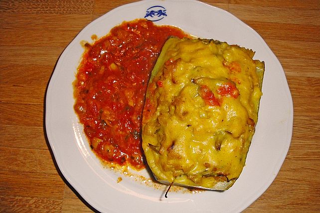 Gefüllte Zucchini mit Hefeschmelz überbacken von Chandrama| Chefkoch