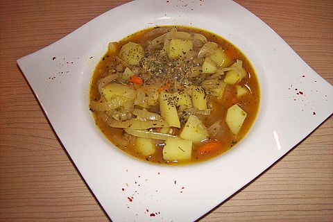 Zwiebel-Kartoffel-Eintopf vegetarisch von Mellimaus007 | Chefkoch