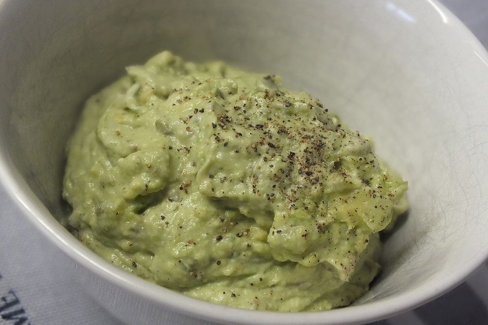 Avocado Creme mit Knoblauch Avocado Creme mit Knoblauch