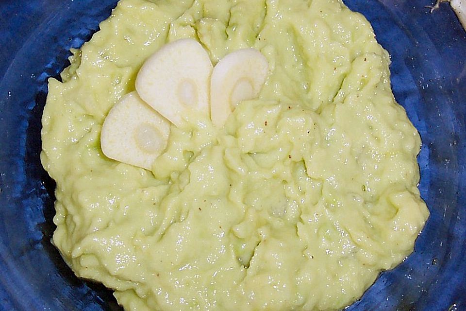 Avocado Creme mit Knoblauch Avocado Creme mit Knoblauch