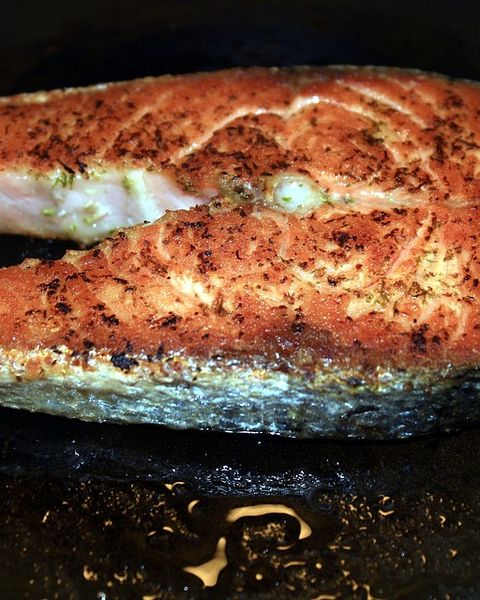 Gegrillter Thunfisch mit Trockenmarinade