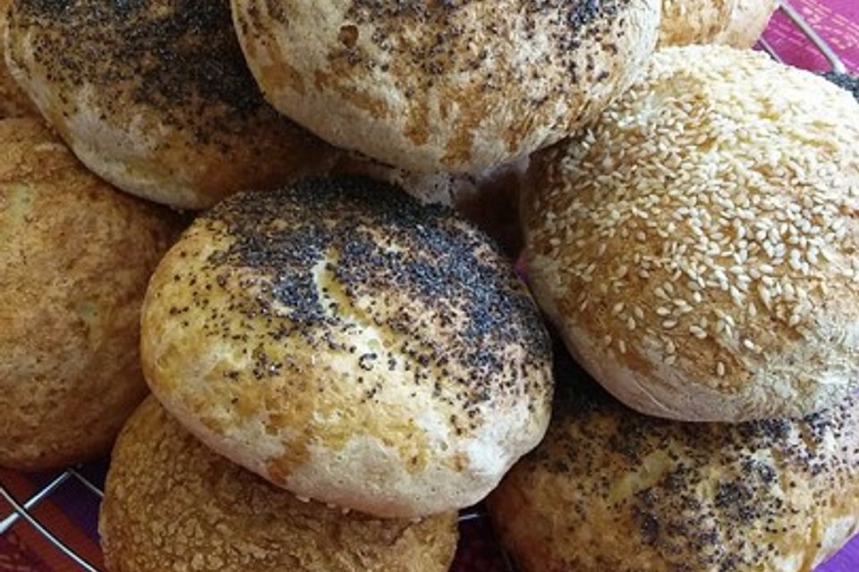 Glutenfreie Frühstücksbrötchen