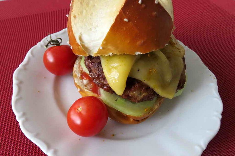 Caps Laugenbrötchen-Burger Caps Laugenbrötchen-Burger