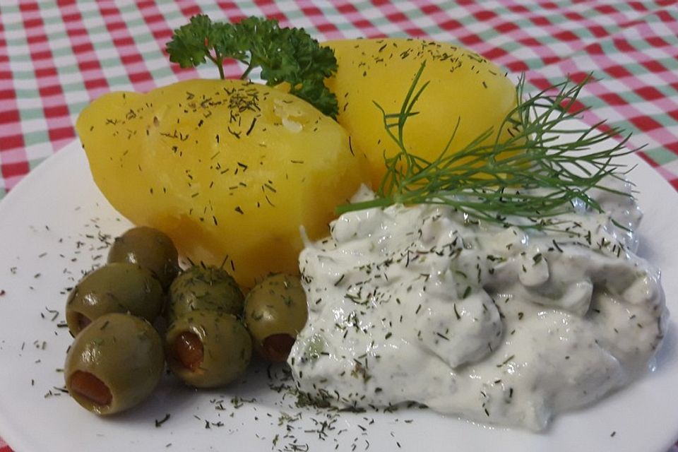 Ofenkartoffeln mit Tzatziki