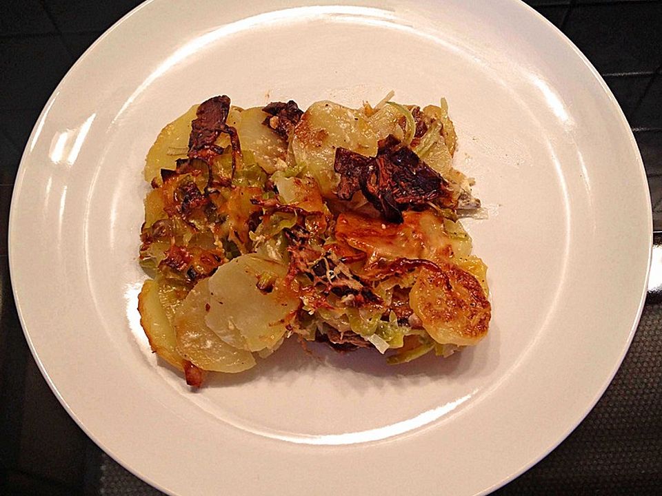 Glutenfreies Lauch-Kartoffelgratin mit getrockneten Steinpilzen von ...