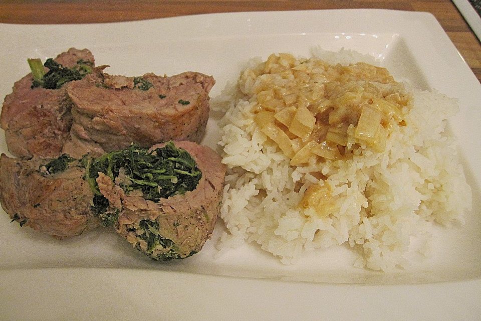 Gefülltes Schweinsfilet in zarter Senfsauce