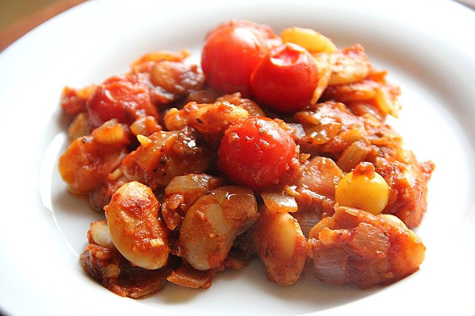 Geschmorte Riesenbohnen mit Cherrytomaten