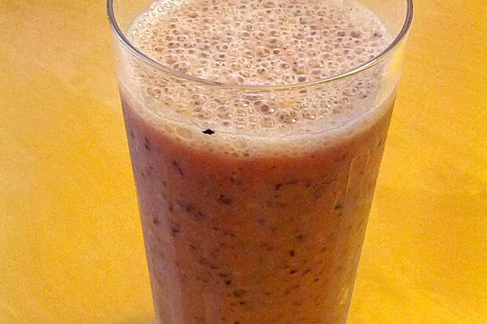 Bananen-Heidelbeer-Shake mit Hafermilch