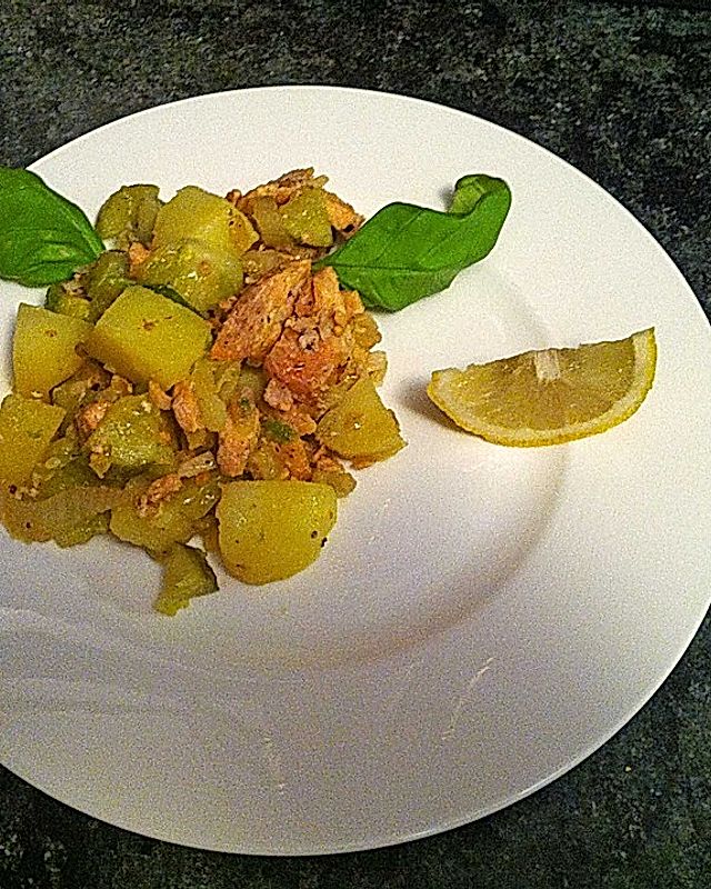 Kartoffel-Lachs-Salat mit Fenchel und Rosenkohl