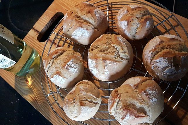 Einfache Malzbierbrötchen von Voll-Korn| Chefkoch