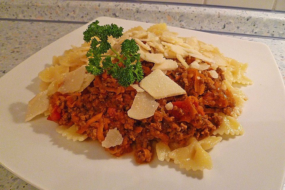 Sauce Bolognese mit viel Gemüse