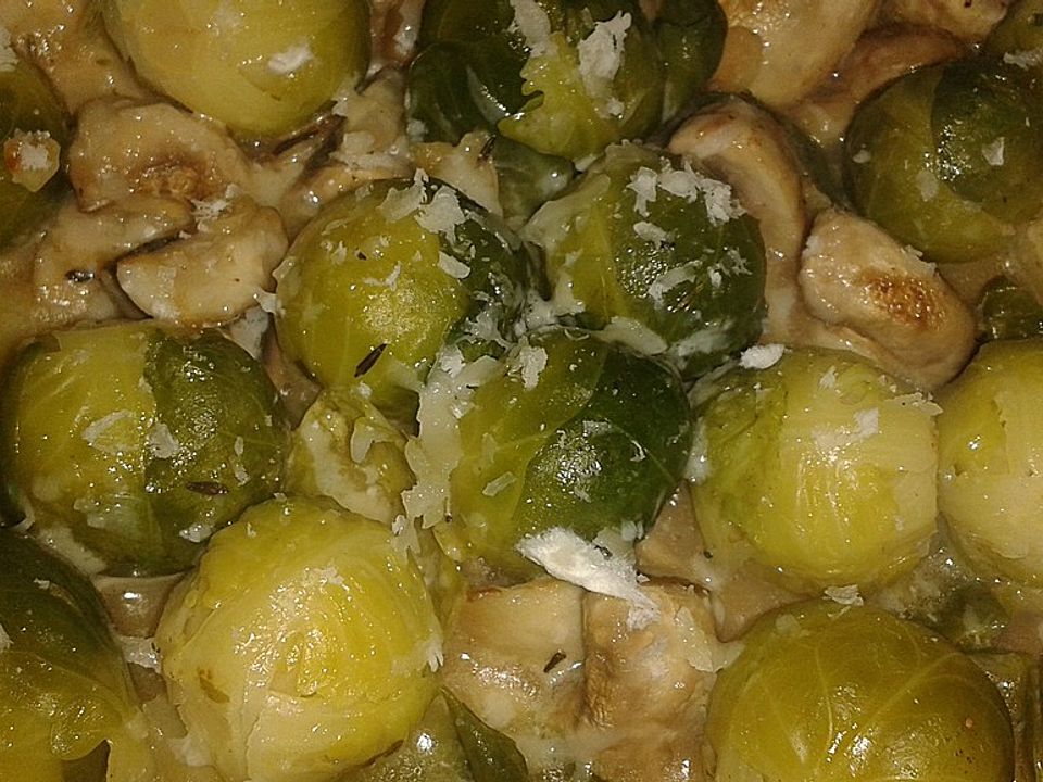 Smokeys Champignons mit Rosenkohl und Mandeln von smokey1 | Chefkoch