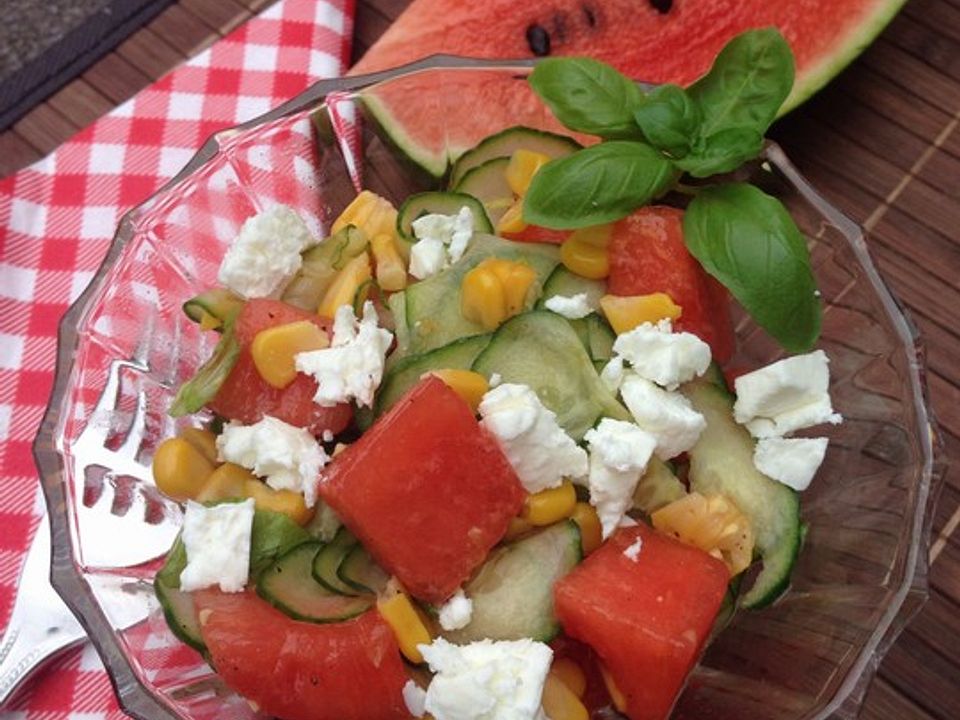 Wassermelonen-Salat mit Gurke, Mais und Feta von reiner13| Chefkoch