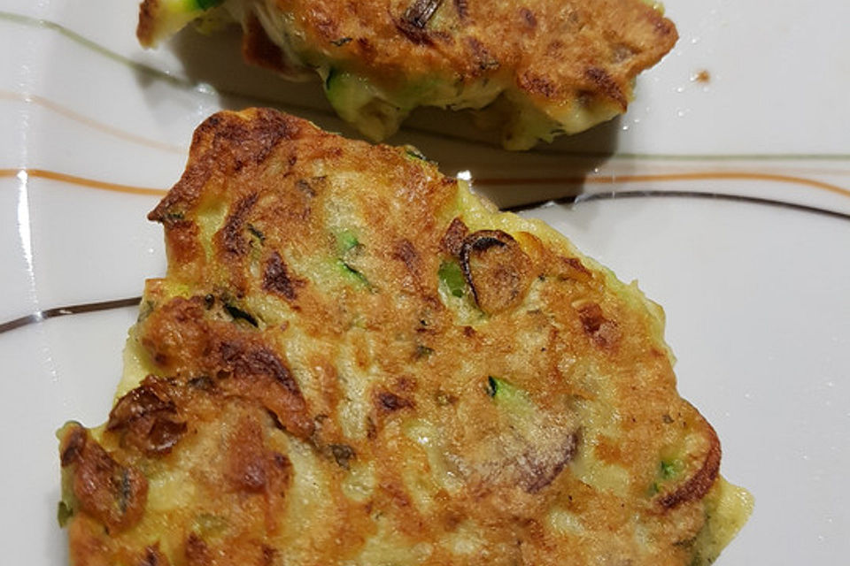 Zucchini-Brot-Puffer