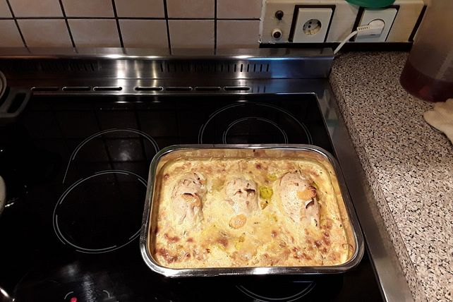 Gefülltes Putenbrustfilet in einer fruchtigen Curry-Sahne-Soße à la ...