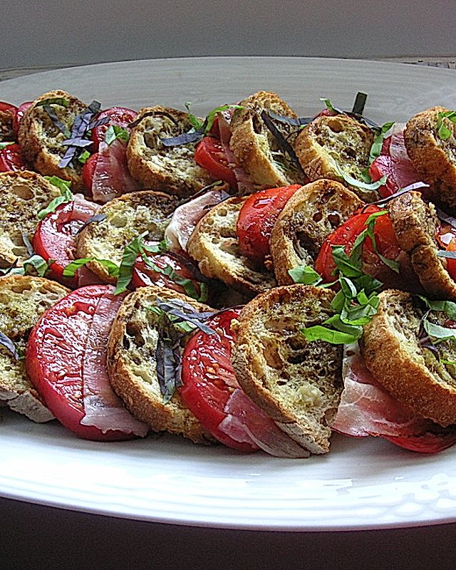 Italienischer Tomaten-Brotsalat