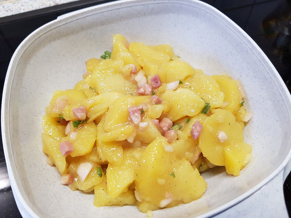 Kartoffelsalat mit Speck und ohne Mayonaise von BettinaSH| Chefkoch