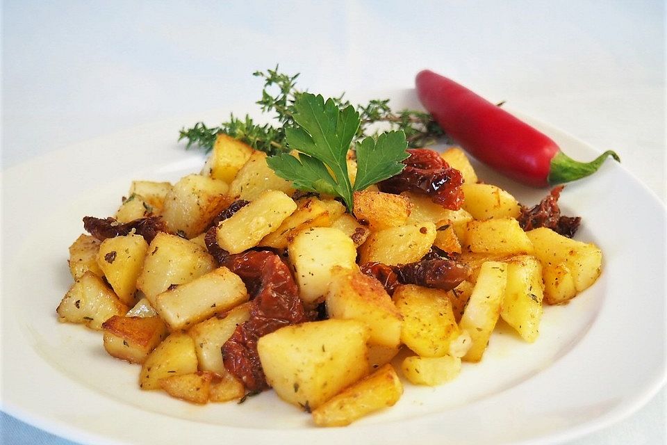 Karamellisierte Kartoffeln mit getrockneten Tomaten