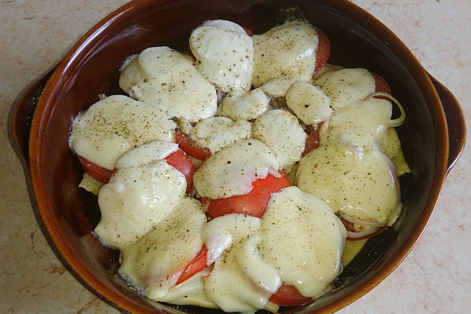 Tomate-Mozzarella auf Maultaschen