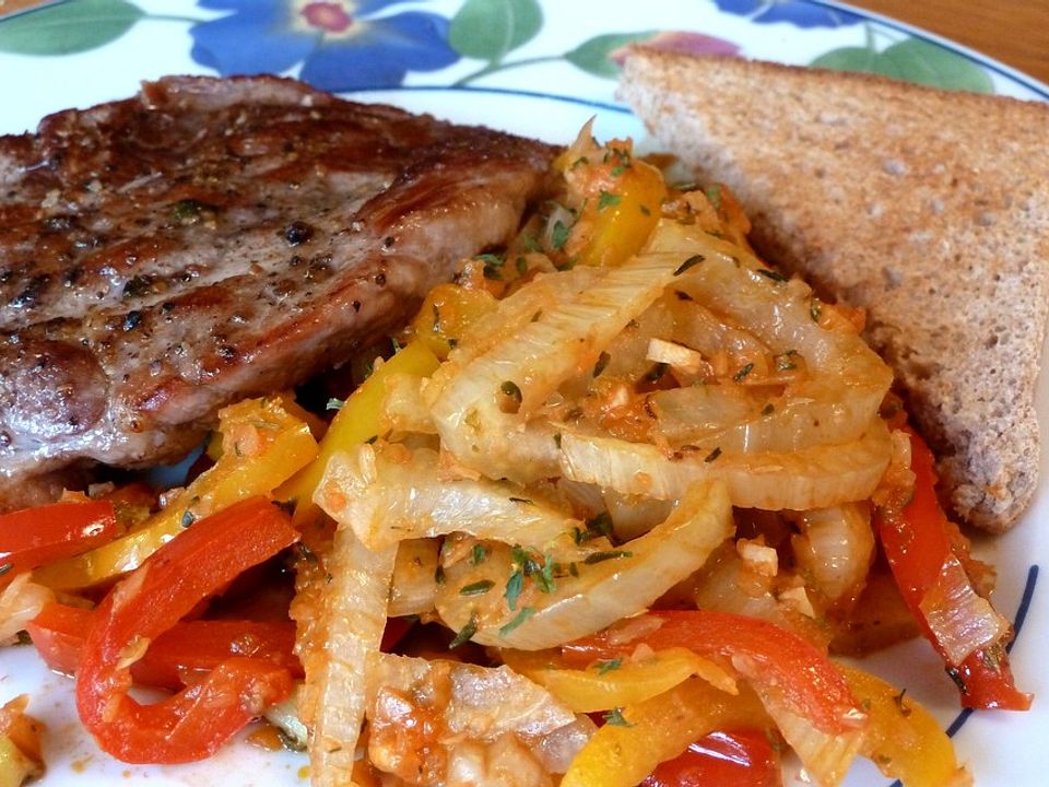 Pulposalat Mit Paprika Fenchel Und Stangensellerie - Rezepte Suchen