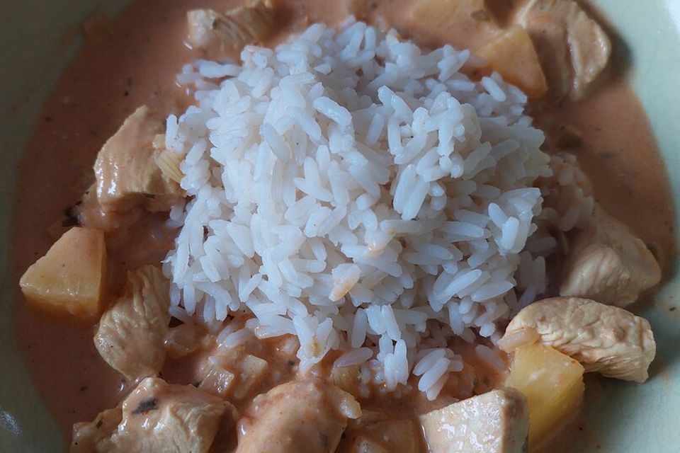 Putencurry mit Basmatireis