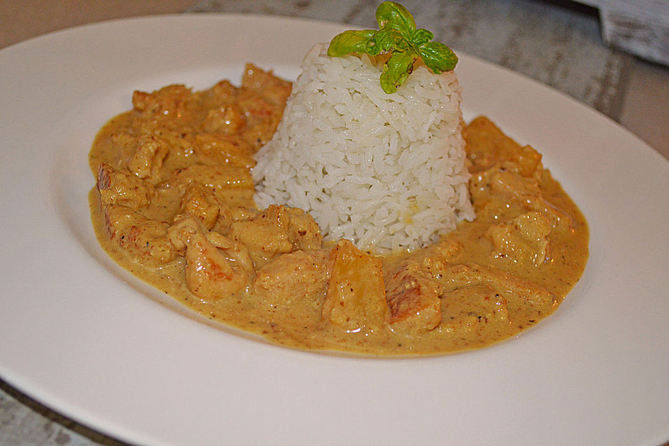 Putencurry mit Basmatireis